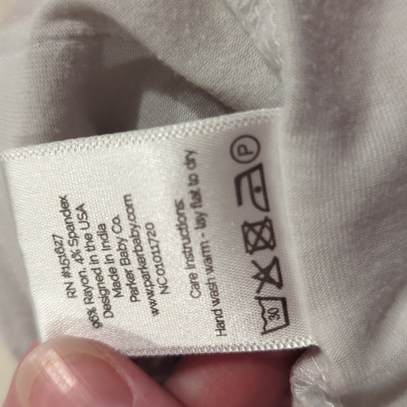 2 nursing / car seat covers from milk snob and Parker Baby Co - Picture 5 of 7